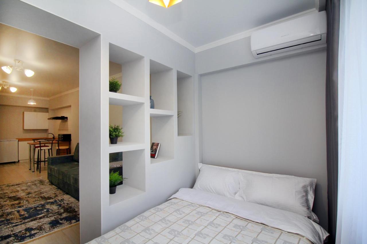 Cozy Studio In The Best Area! 5 알마티 외부 사진